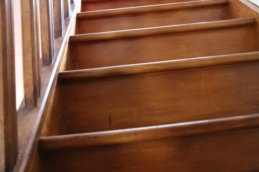 escalier intérieur bois